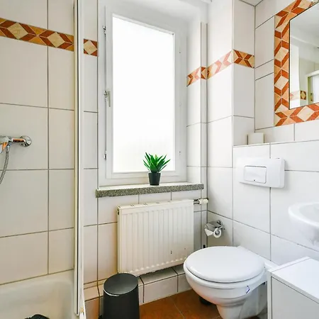Fuerst-pueckler-apartment_bis 6 Personen_waschmaschine_kueche_2x Parkplaetze_terrasse_netflix Cottbus